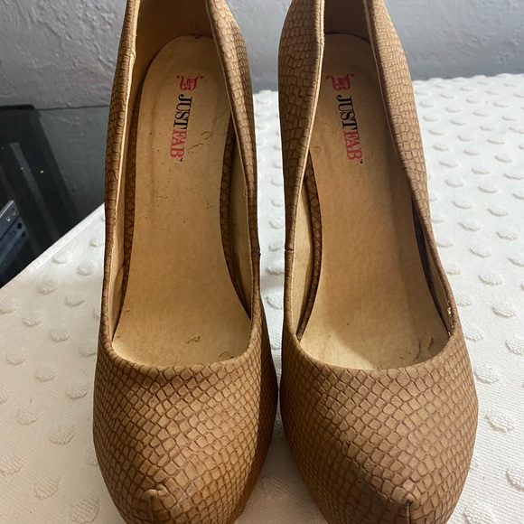 Just Fab Tan Reptile Print Skyla Heel - Picture 2 of 16